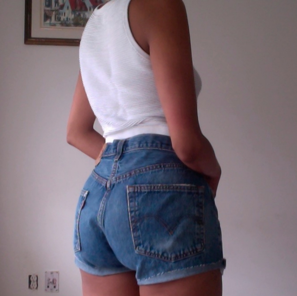 ❤SALE❤ Vintage Levi's Distressed Denim Shorts